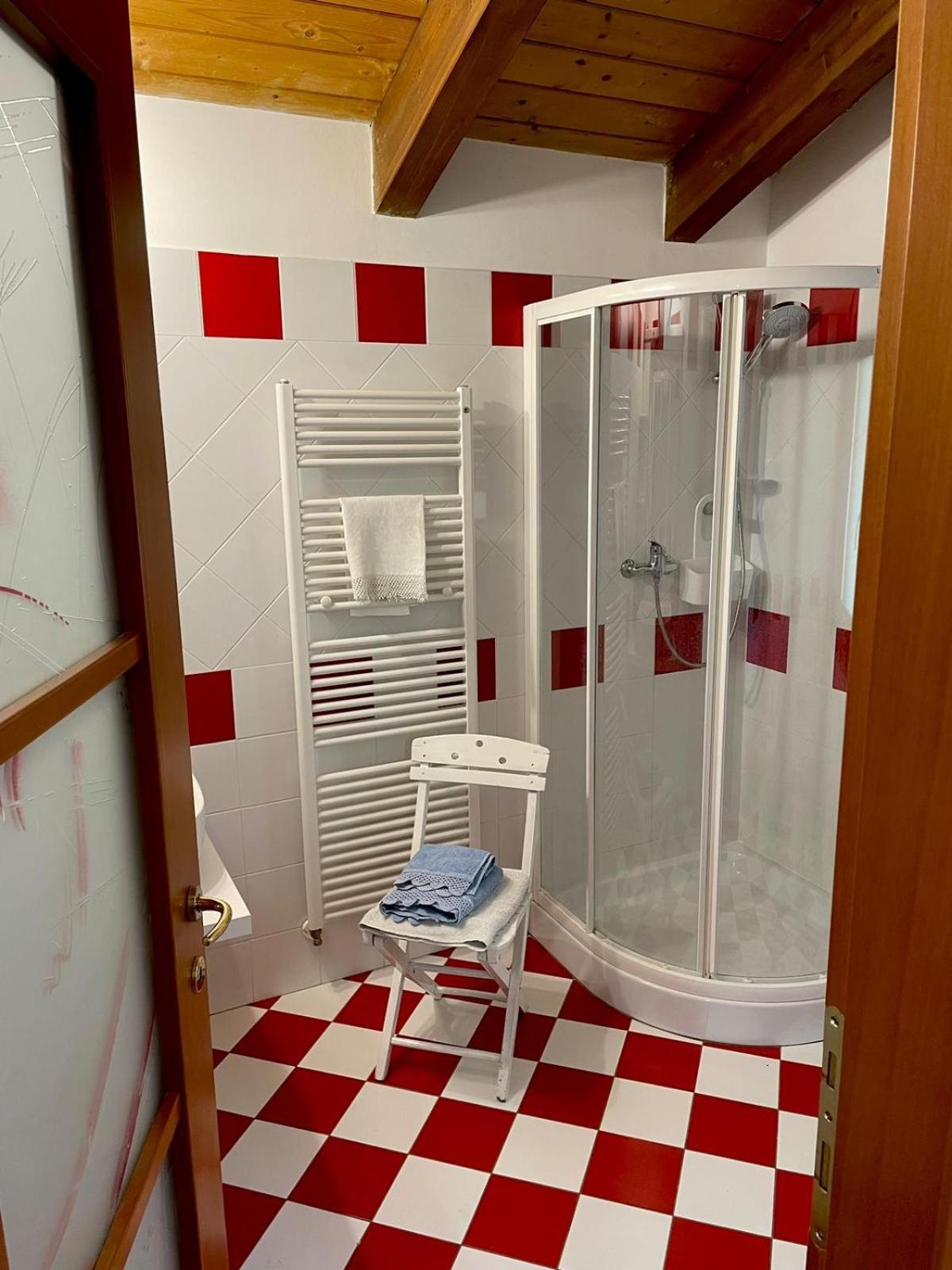 L'Angolo Di Leo Borgofranco d'Ivrea Εξωτερικό φωτογραφία